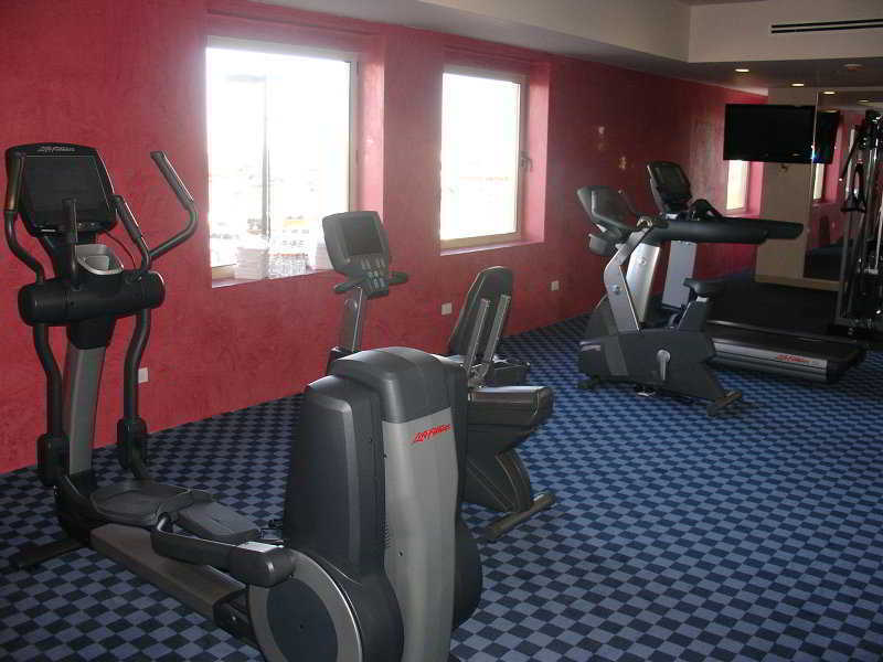 Four Points By Sheraton Monterrey Linda Vista Guadalupe  Luaran gambar